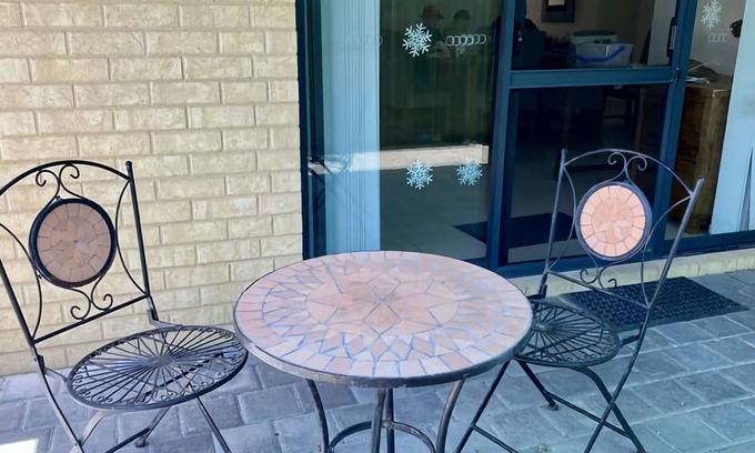 Busselton Apartamento | Beachside on Kent- This cute, but spacious little unit, central to all Busselton's famous attraction