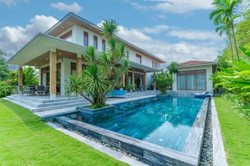 Ngu Hanh Son Hotel | Beachside Paradise Resort