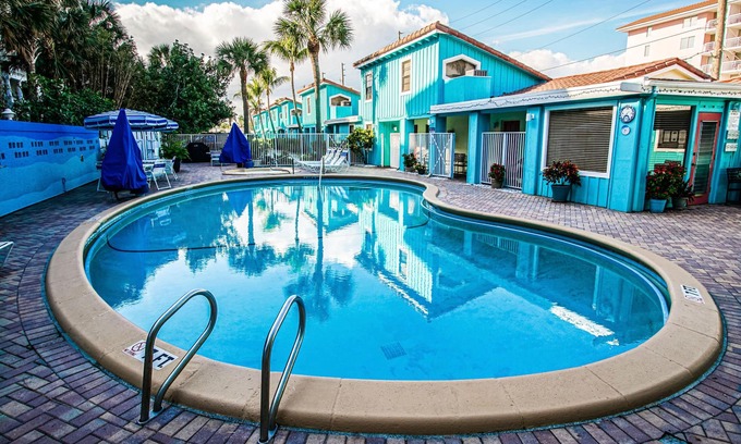 Florida North Atlantic Coast Apartamento | Beachside Rental w/ Full Kitchen