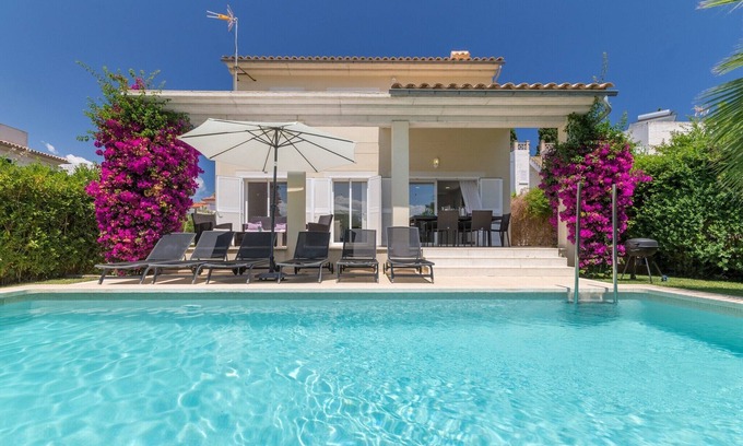 es Bacares Villa | Villa moderna con piscina en Alcudia