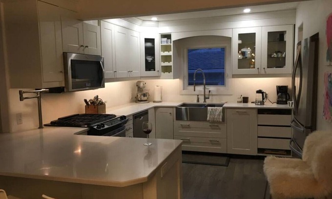 Port Weller Casa | BeachView in the city (Niagara falls minutes away)