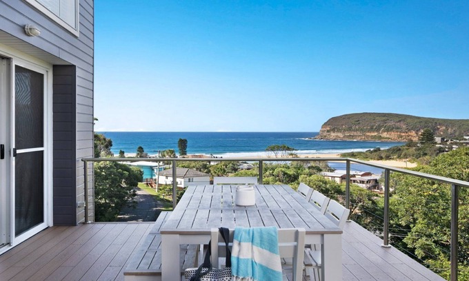 Copacabana Casa | BEACHVIEW SPECTACULAR | Amazing views, fireplace, close to the beach | Accom Holidays
