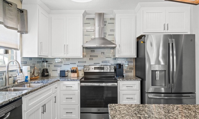 Lower Grand Lagoon Casa | Beachy Bonanza by Book That Condo