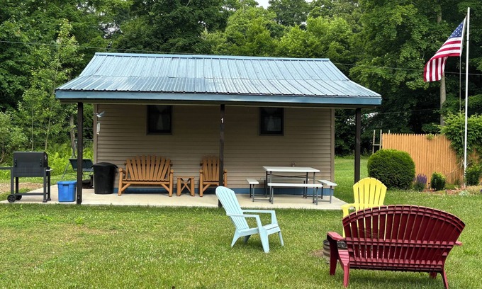 Harbor Beach Cabaña | "Beachy Bungalow" cottage in Harbor Beach - Perfect getaway spot
