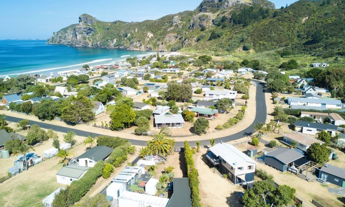Taupo Bay Casa | Beachy Keen - Taupo Bay