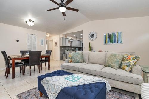 Satellite Beach Casa | Beachy Retreat - Atlas Duplex