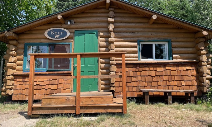 Ely Cabina | Bear Cabin At Wilderness Wind en el lago Armstrong Near Ely, Mn