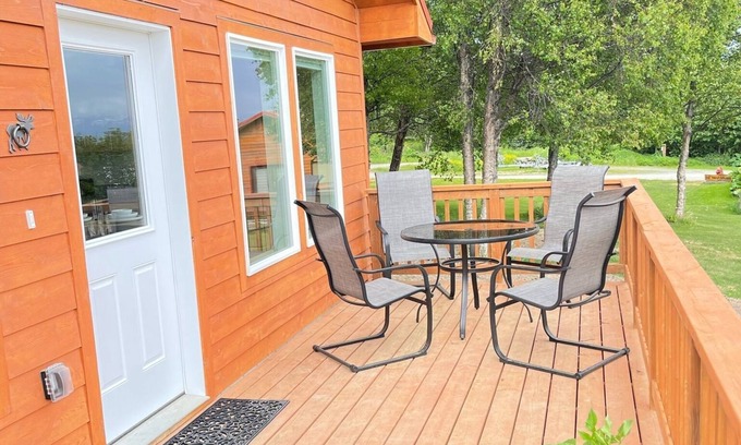 Kachemak Cabaña | Bear Canyon Cottages - Birch House