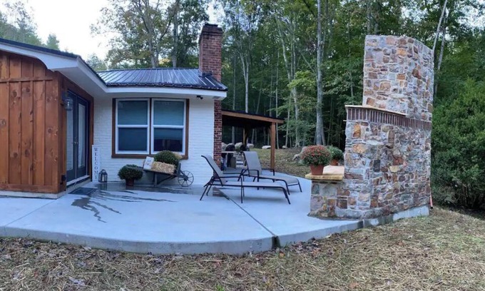 Vesuvius Casa | Bear Den Cottage