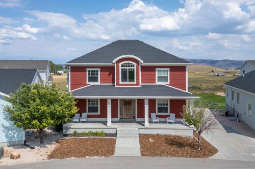 Sweetwater Casa | Bear Lake Red House
