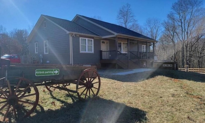 Monroe Casa | Bear Mountain Farm 2.0