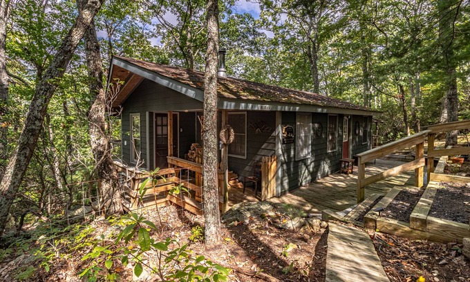 Stanardsville Casa | Bear Paw Cottage | 1 Bed, 1 Bath