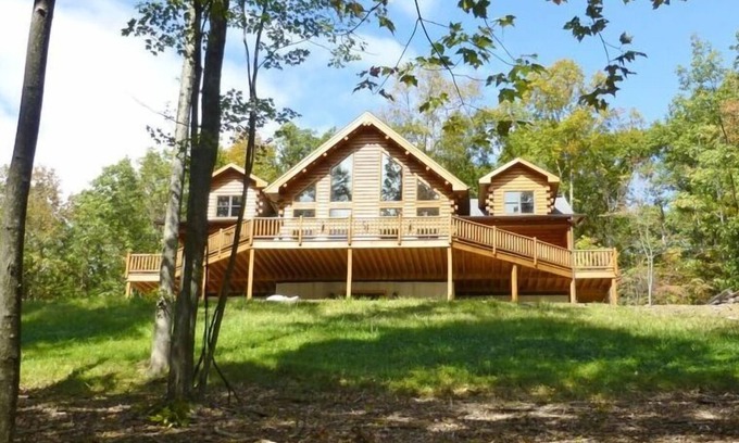 Huntingdon Cabina | Bear Paw Lodge - Rustic Mountain Escape