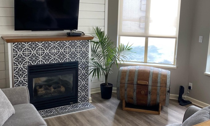 Courtenay Condominio | Bearadise suites 2 @ Mount Washington