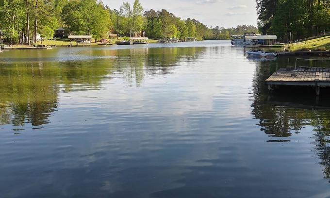 Cross Hill Casa | Beard Bungalow: Lakefront Home on Lake Greenwood - Cross Hill, SC