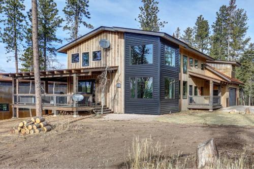Lead Casa | Bearded Wonder - Great Views!