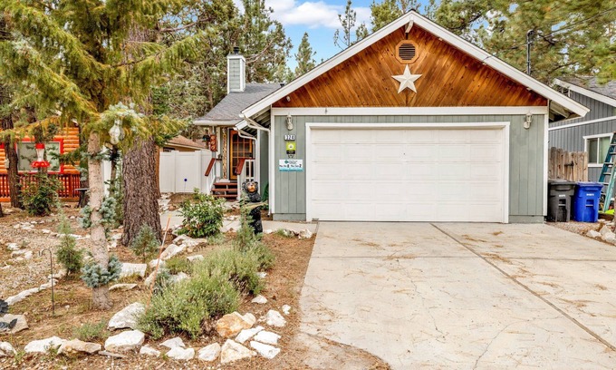 Big Bear City Cabina | Beardise #2329