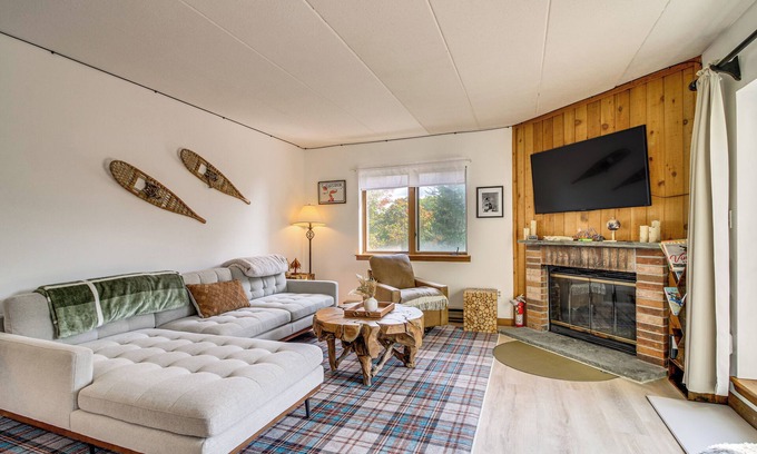 West Dover Condominio | 'Bearfoot Apres' Mtn-View Condo < 1 Mi to Mt Snow!