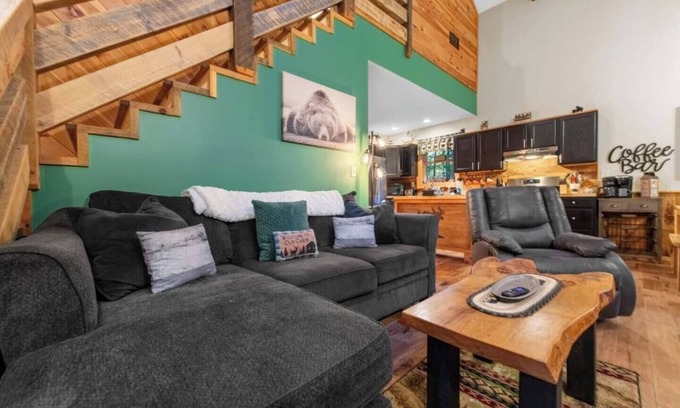 Ellijay Cabina | *Beary Cozy Cabin*Ellijay~Hot Tub~Dogs~Secluded