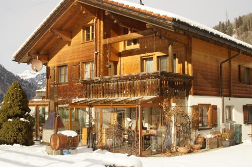 Jenaz Cama Y Desayuno | Beat & Ursula's Guest House