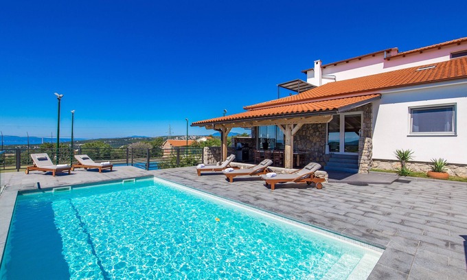 Bakar Villa | Beatifull Vila con vistas al mar, piscina privada y pista de tenis.