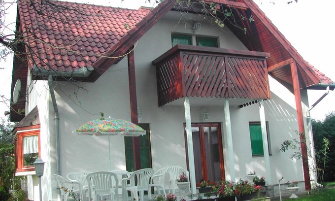 Balatonbereny Casa | Beatrix Üdülőház