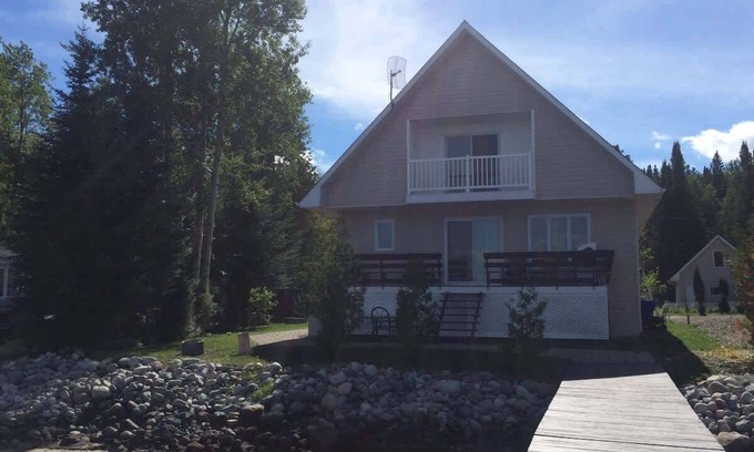 Palmarolle Cabaña | Beau chalet au bord du lac Abitibi CITQ:#296841