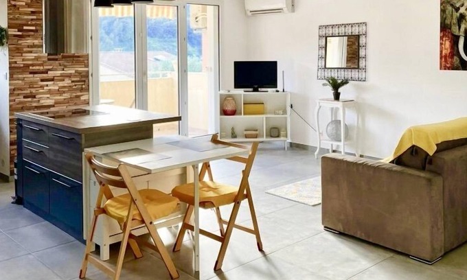 Menton Apartamento | 15 avenue de Réquier-Apartamento-Baño con ducha
