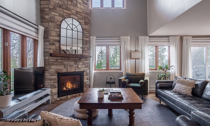 Saint-Faustin-Lac-Carre Chalet De Esquí | [Beauford] Breathtaking Mountain Getaway