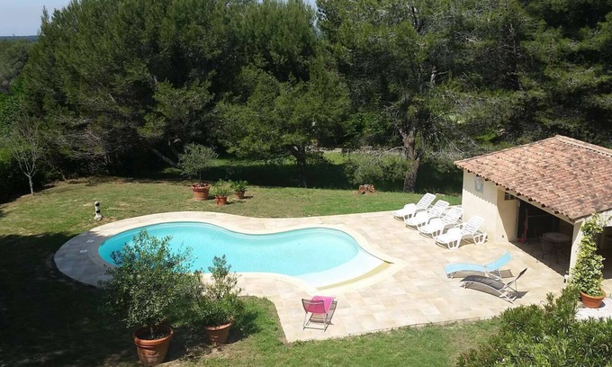 Saint-Mitre-les-Remparts Casa | Hermosa villa con piscina