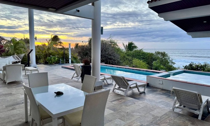 Pedasi Casa | Hermosa casa en Costa Pedas