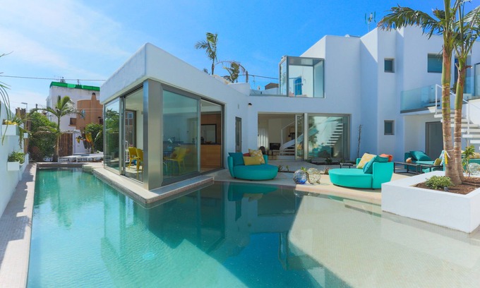 Sant Jordi de Ses Salines Casa | HERMOSA VILLA EN EL CORAZON DE PLAYA DEN BOSSA