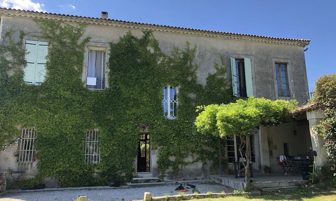 Saint-Come-et-Maruejols Casa | Beautiful country house with heated private pool on the edge of a pretty village