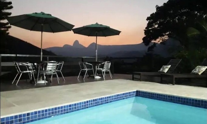 Itaipava Casa | HERMOSA CASA EN ITAIPAVA con una hermosa vista, CINCO MINUTOS DEL CENTRO.