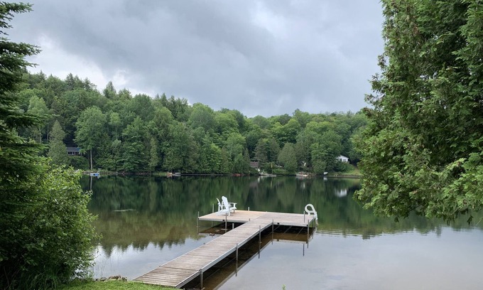 Grenville-sur-la-Rouge Cabaña | Beautiful waterfront cottage with many amenities in Grenville-sur-la-Rouge, QC