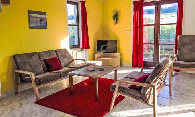Ceska Metuje Casa | Casa de vacaciones privada con WIFI, piscina, TV, patio, mascotas permitida, vista panorámica