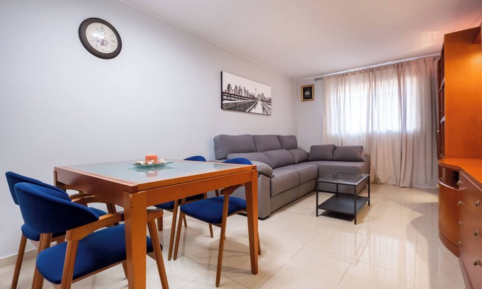 Cornella de Llobregat Apartamento | Beautiful two-bedroom apartment in Cornellà