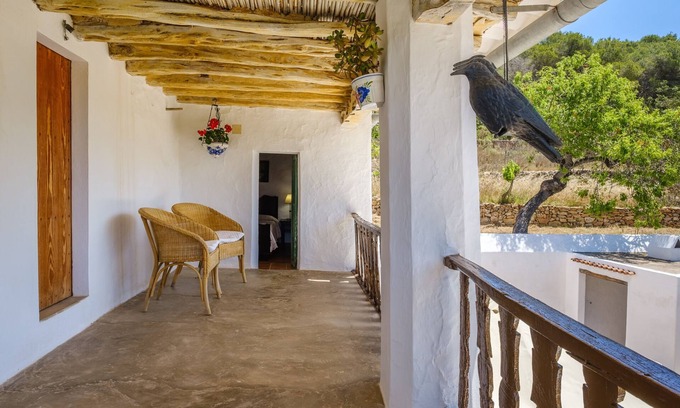 Sant Carles de Peralta Villa | Fantástica casa con balcón, jardín y Wi-Fi; Estacionamiento disponible