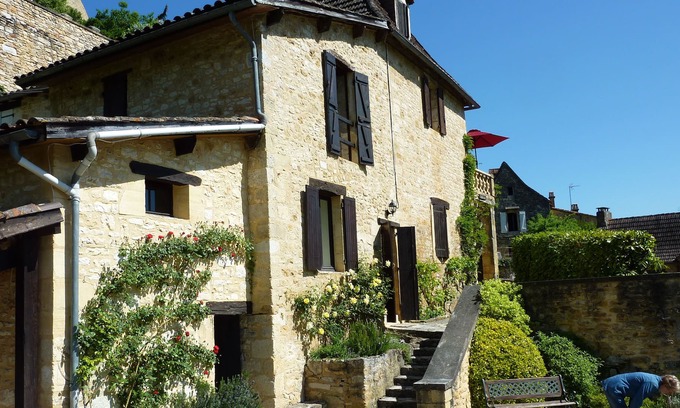 Castelnaud-la-Chapelle Apartamento | piso luminoso hermosa con terraza, bajo el castillo y con vistas al valle
