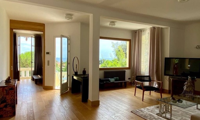 Saint-Jean-Cap-Ferrat Casa | Beautiful villa in Saint-Jean-Cap Ferrat with panoramic sea views.
