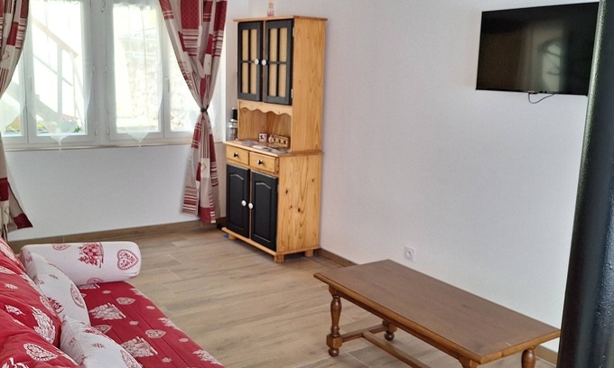 Sainte-Marie-aux-Mines Apartamento | Beautiful 40 m2 ground floor with all amenities