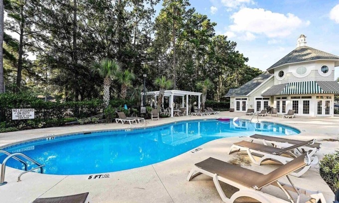 Carolina Forest Apartamento | Beautifu Golf course efficiency at River Oaks+pool