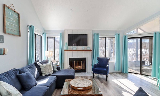 Fontana Casa | Beautiful Abbey Springs