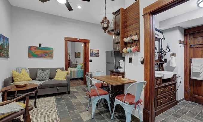 East Side Apartamento | Beautiful 1 Bdrm Apt in Prime ATL Location!