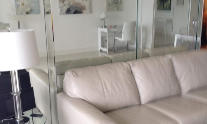 Surfside Apartamento | Condominio en renta en la playa, vista al mar, amigable con PET