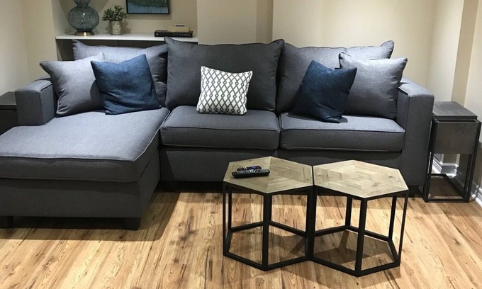Lisgar Apartamento | Hermoso apartamento de 1 dormitorio en planta baja.