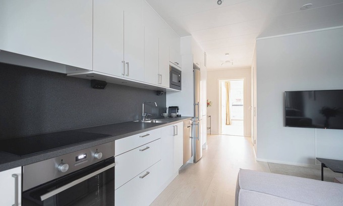 Vasteras Municipality Apartamento | Beautiful 1 BR close to the city