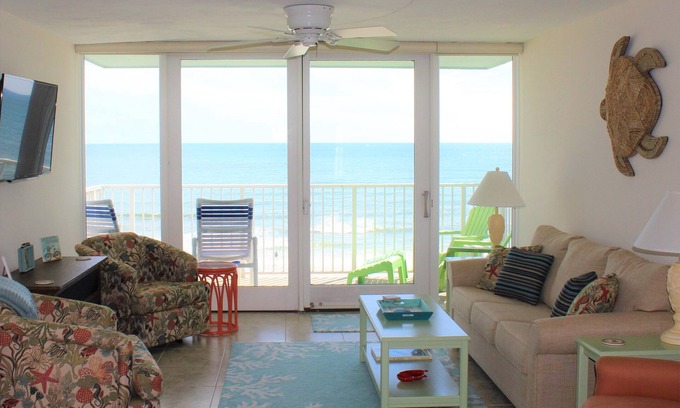 New Smyrna Beach Condominio | ¡La mejor época del año! Octubre ESPECIAL - FRENTE AL MAR DIRECTO 2/2 Condo, No Drive Beach