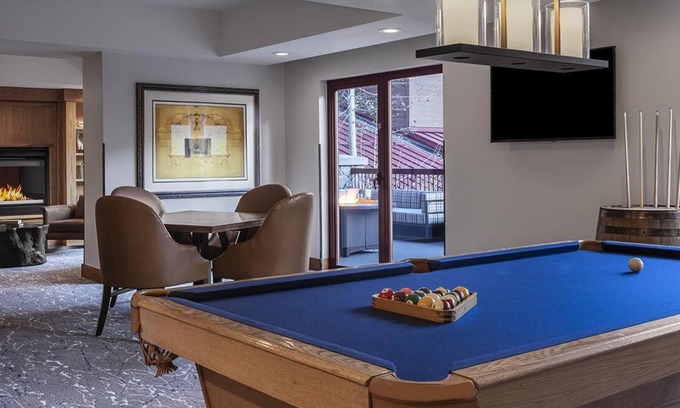 Tahoe Meadows Complejo | Beautiful 2 bedroom, 2 bath resort villa steps from Heavenly Ski Lift