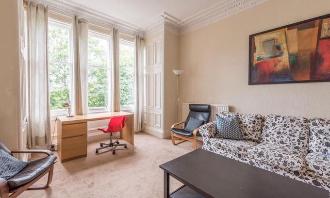 Bruntsfield Apartamento | Beautiful 2 Bed 2 Bath Flat overlooking Meadows Park